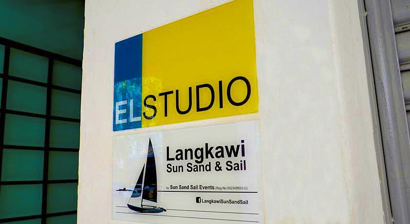 El Studio Hostel Langkawi Kuah Esterno foto